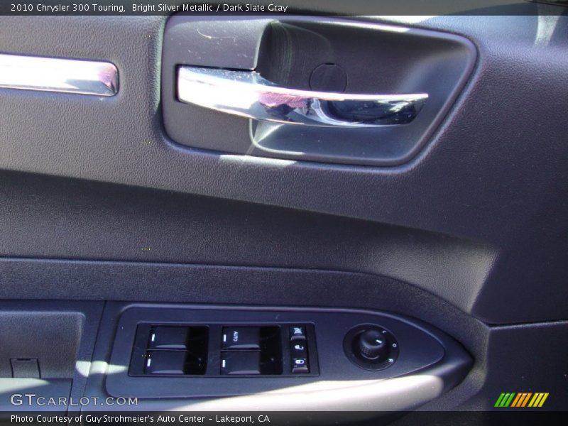 Bright Silver Metallic / Dark Slate Gray 2010 Chrysler 300 Touring