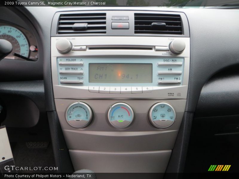Magnetic Gray Metallic / Charcoal 2009 Toyota Camry SE