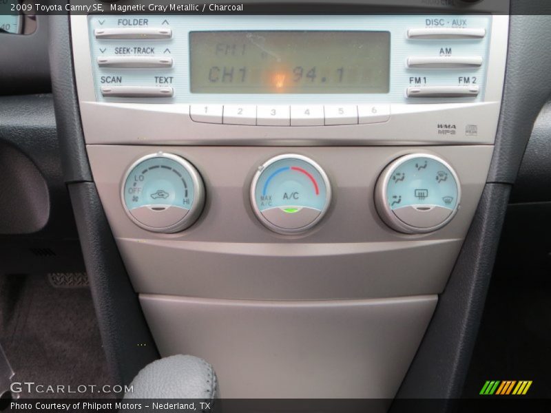 Magnetic Gray Metallic / Charcoal 2009 Toyota Camry SE