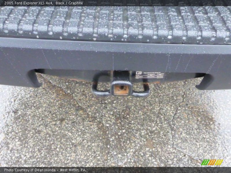 Black / Graphite 2005 Ford Explorer XLS 4x4