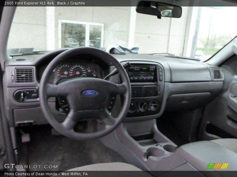 Black / Graphite 2005 Ford Explorer XLS 4x4