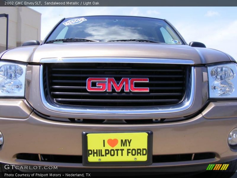Sandalwood Metallic / Light Oak 2002 GMC Envoy SLT