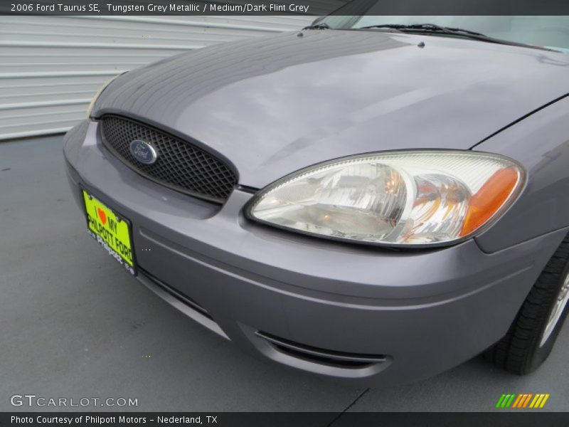 Tungsten Grey Metallic / Medium/Dark Flint Grey 2006 Ford Taurus SE