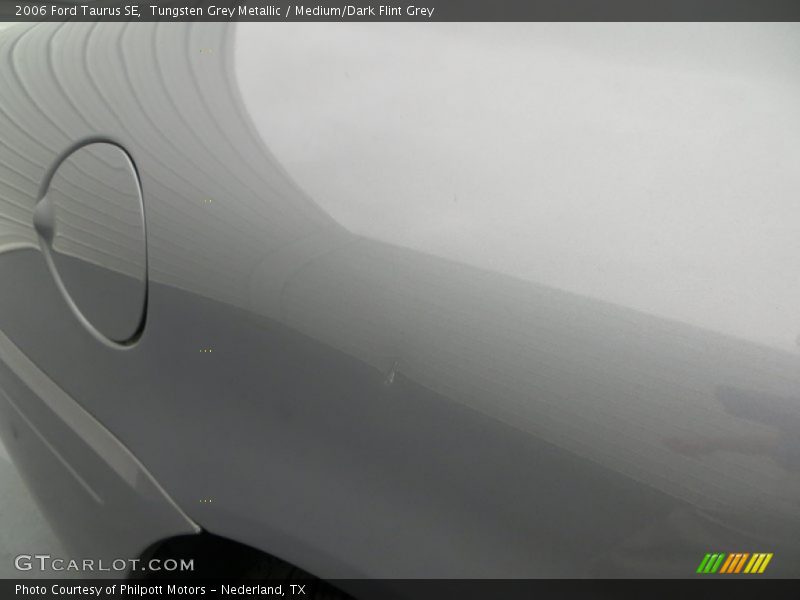 Tungsten Grey Metallic / Medium/Dark Flint Grey 2006 Ford Taurus SE