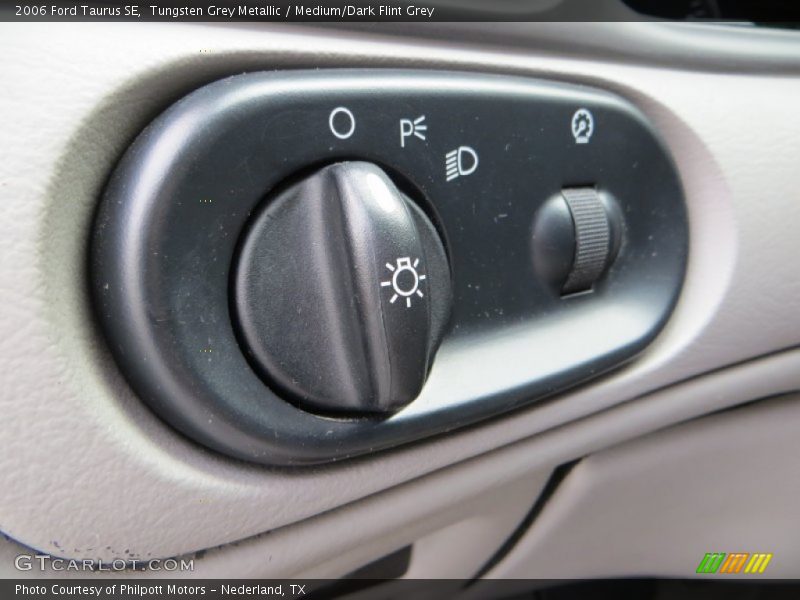 Tungsten Grey Metallic / Medium/Dark Flint Grey 2006 Ford Taurus SE