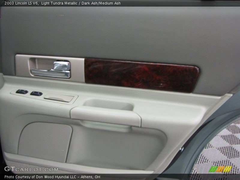 Light Tundra Metallic / Dark Ash/Medium Ash 2003 Lincoln LS V6