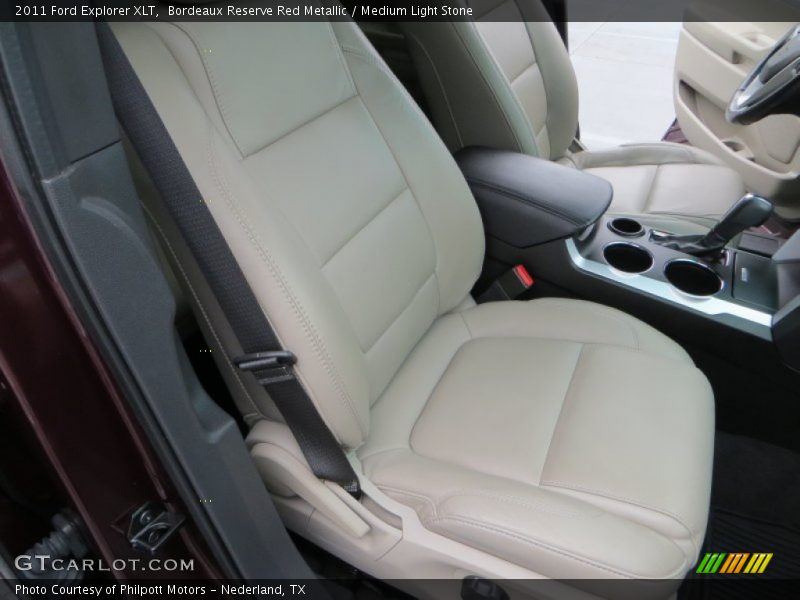 Bordeaux Reserve Red Metallic / Medium Light Stone 2011 Ford Explorer XLT
