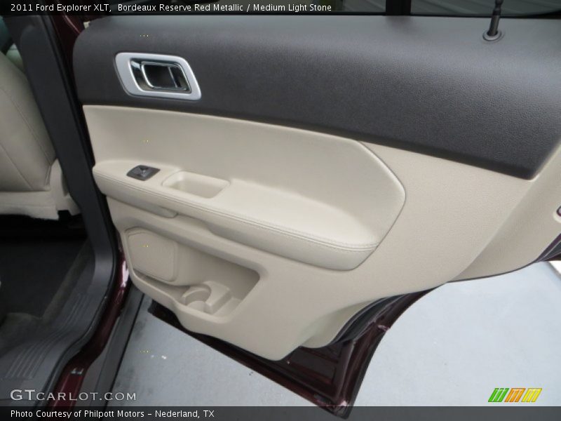 Bordeaux Reserve Red Metallic / Medium Light Stone 2011 Ford Explorer XLT