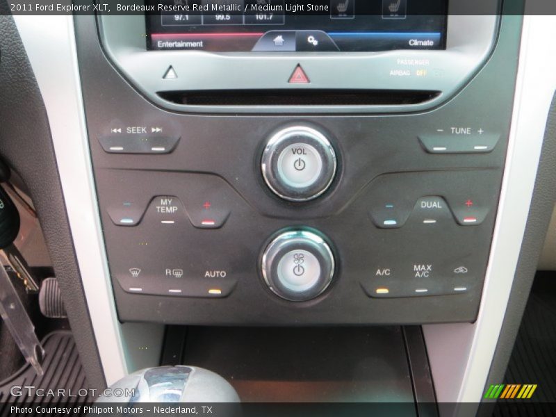 Bordeaux Reserve Red Metallic / Medium Light Stone 2011 Ford Explorer XLT