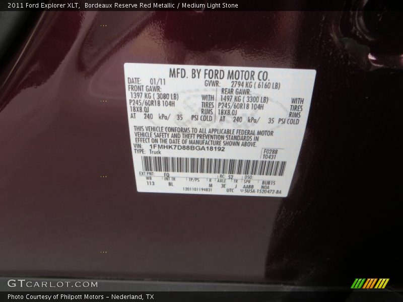 Bordeaux Reserve Red Metallic / Medium Light Stone 2011 Ford Explorer XLT