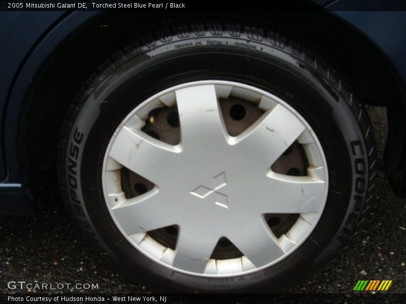 Torched Steel Blue Pearl / Black 2005 Mitsubishi Galant DE