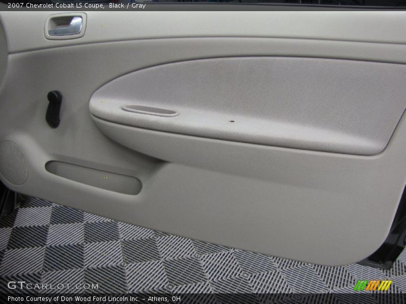 Black / Gray 2007 Chevrolet Cobalt LS Coupe