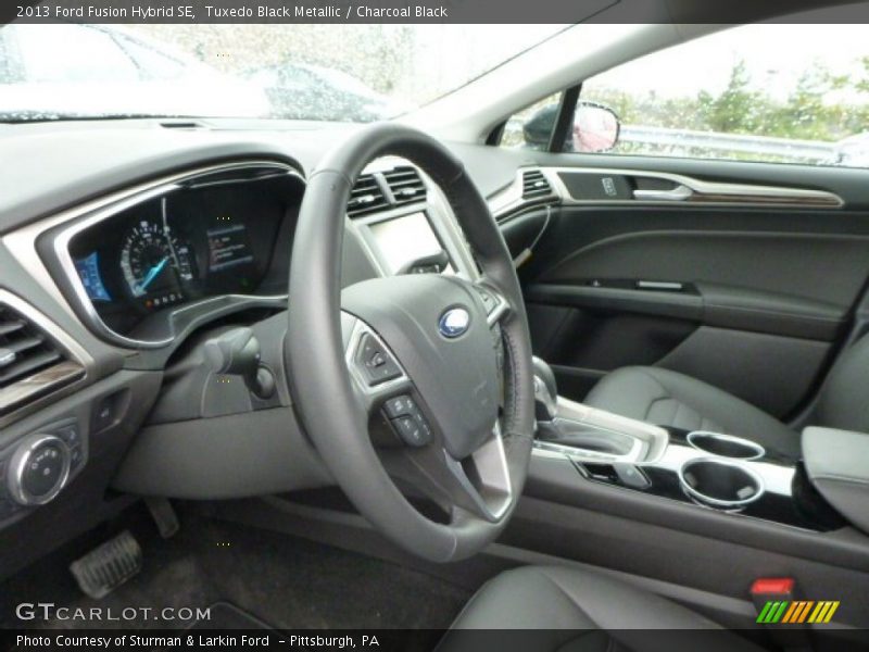 Tuxedo Black Metallic / Charcoal Black 2013 Ford Fusion Hybrid SE