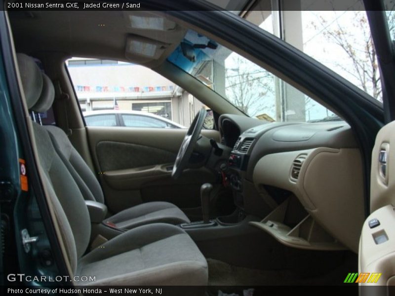 Jaded Green / Sand 2001 Nissan Sentra GXE