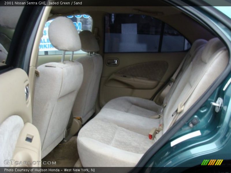 Jaded Green / Sand 2001 Nissan Sentra GXE