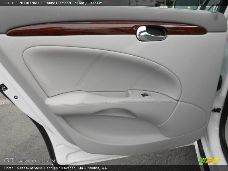 White Diamond TriCoat / Titanium 2011 Buick Lucerne CX