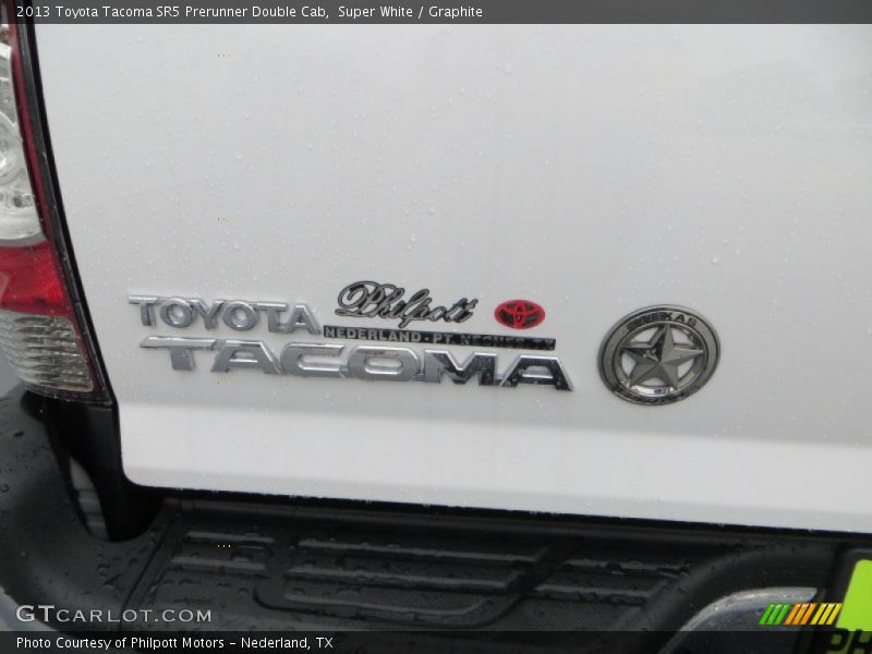 Super White / Graphite 2013 Toyota Tacoma SR5 Prerunner Double Cab