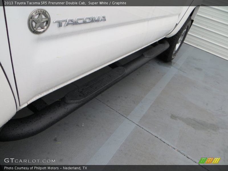 Super White / Graphite 2013 Toyota Tacoma SR5 Prerunner Double Cab