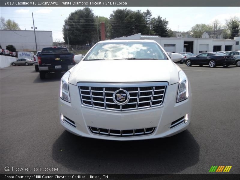 White Diamond Tricoat / Shale/Cocoa 2013 Cadillac XTS Luxury AWD