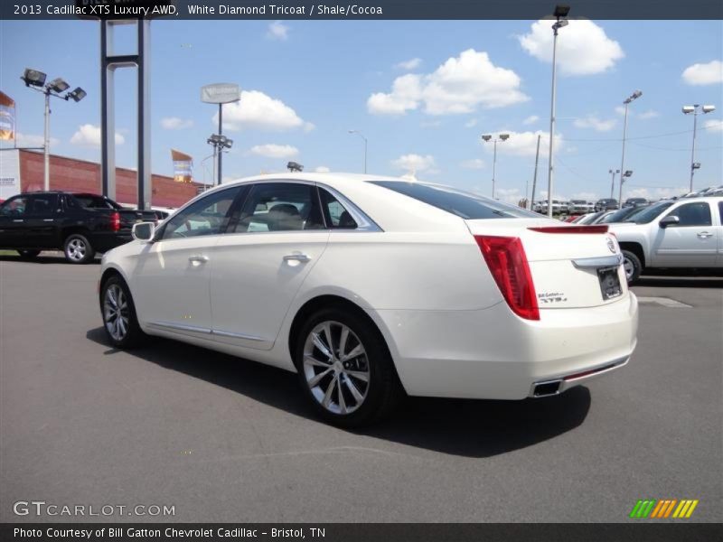 White Diamond Tricoat / Shale/Cocoa 2013 Cadillac XTS Luxury AWD