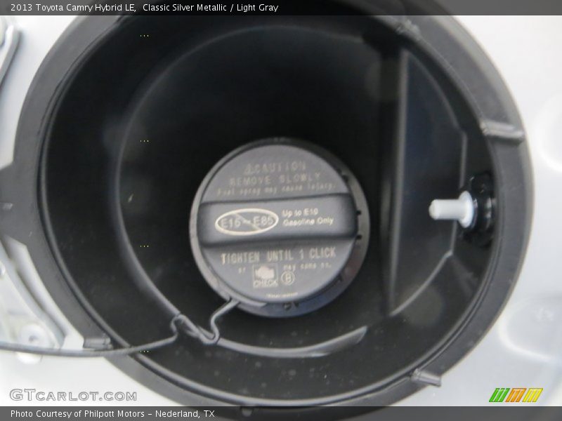 Classic Silver Metallic / Light Gray 2013 Toyota Camry Hybrid LE