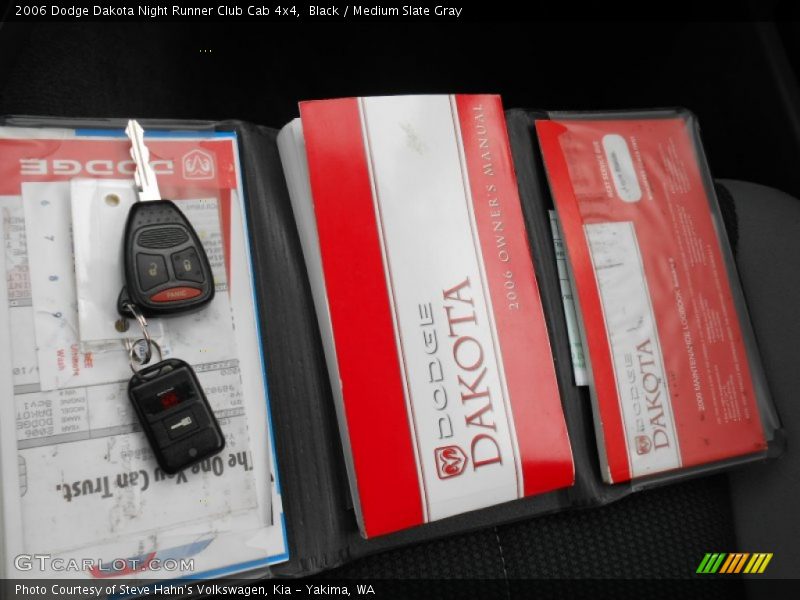 Black / Medium Slate Gray 2006 Dodge Dakota Night Runner Club Cab 4x4
