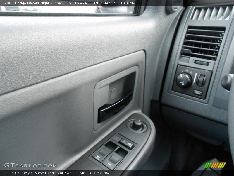 Black / Medium Slate Gray 2006 Dodge Dakota Night Runner Club Cab 4x4