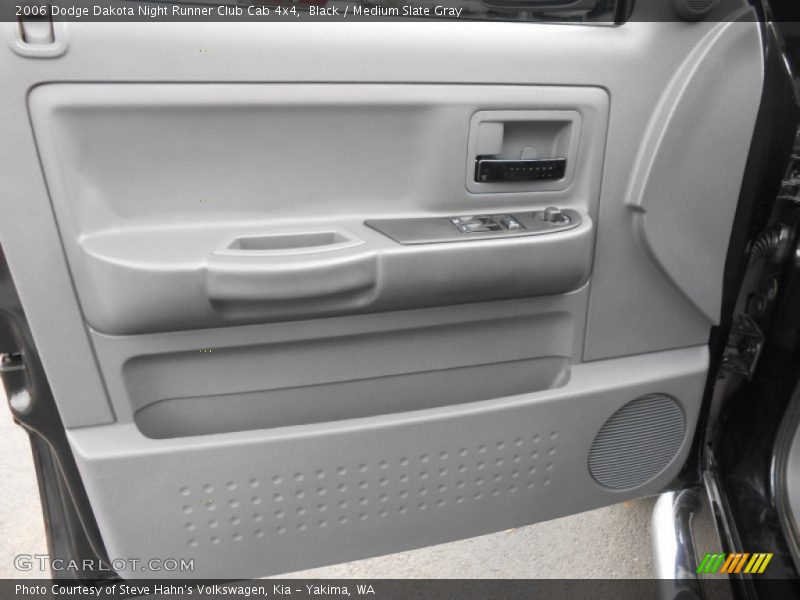 Black / Medium Slate Gray 2006 Dodge Dakota Night Runner Club Cab 4x4
