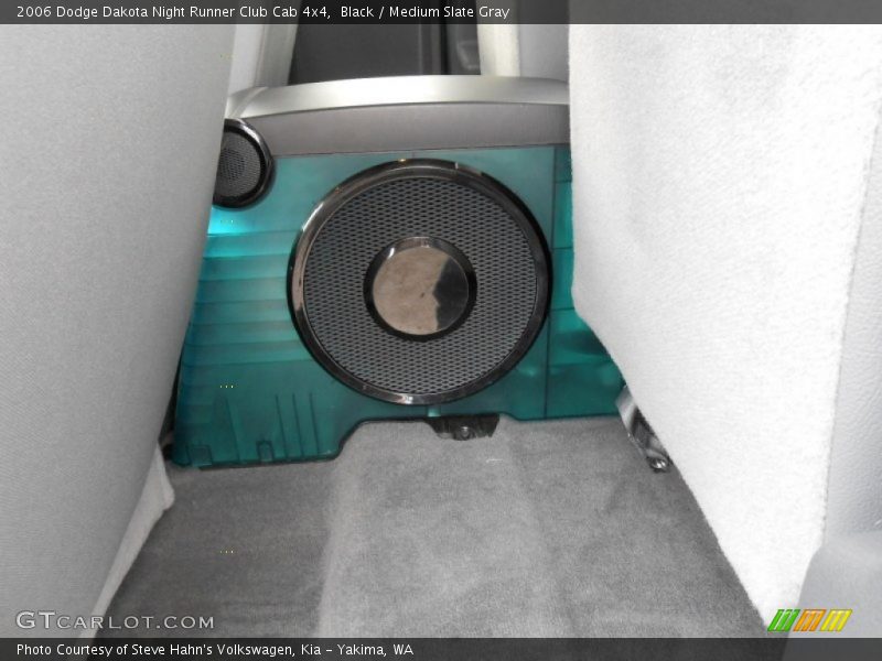 Black / Medium Slate Gray 2006 Dodge Dakota Night Runner Club Cab 4x4