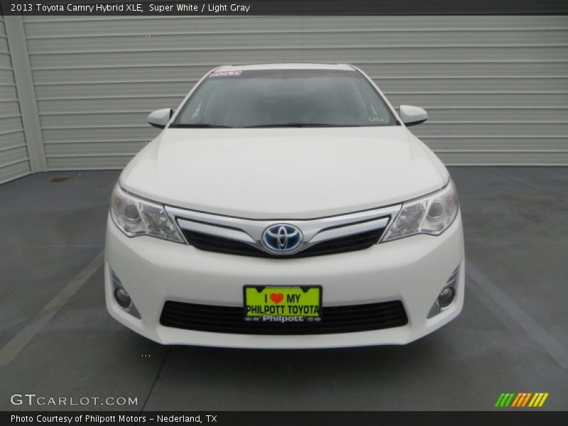 Super White / Light Gray 2013 Toyota Camry Hybrid XLE