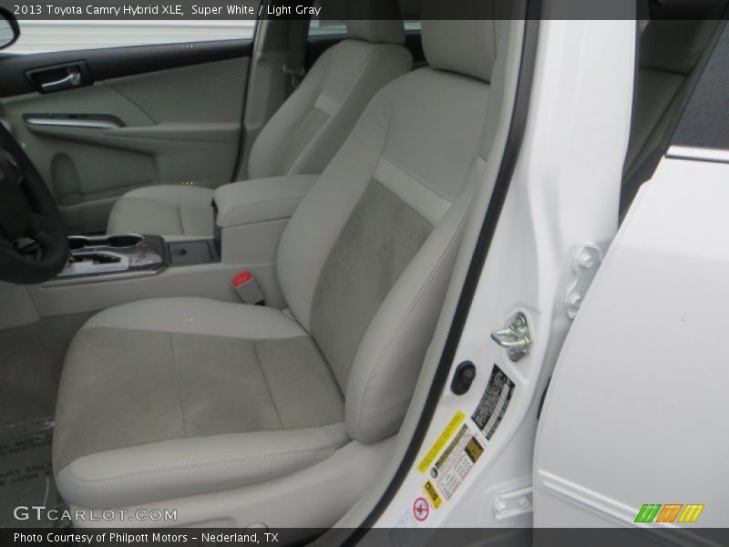 Super White / Light Gray 2013 Toyota Camry Hybrid XLE