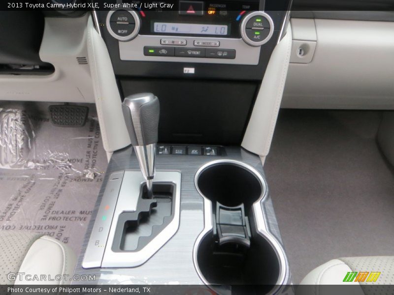 Super White / Light Gray 2013 Toyota Camry Hybrid XLE