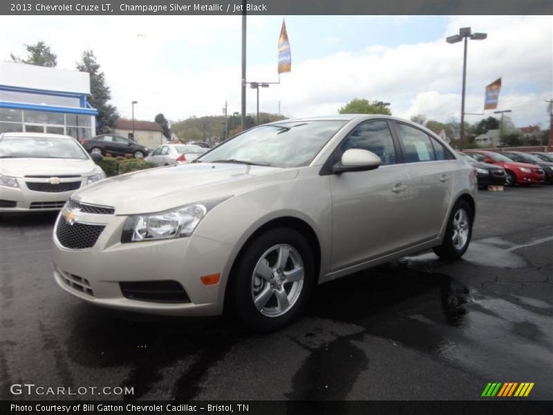 Champagne Silver Metallic / Jet Black 2013 Chevrolet Cruze LT