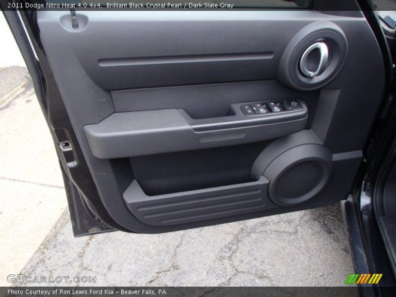 Brilliant Black Crystal Pearl / Dark Slate Gray 2011 Dodge Nitro Heat 4.0 4x4