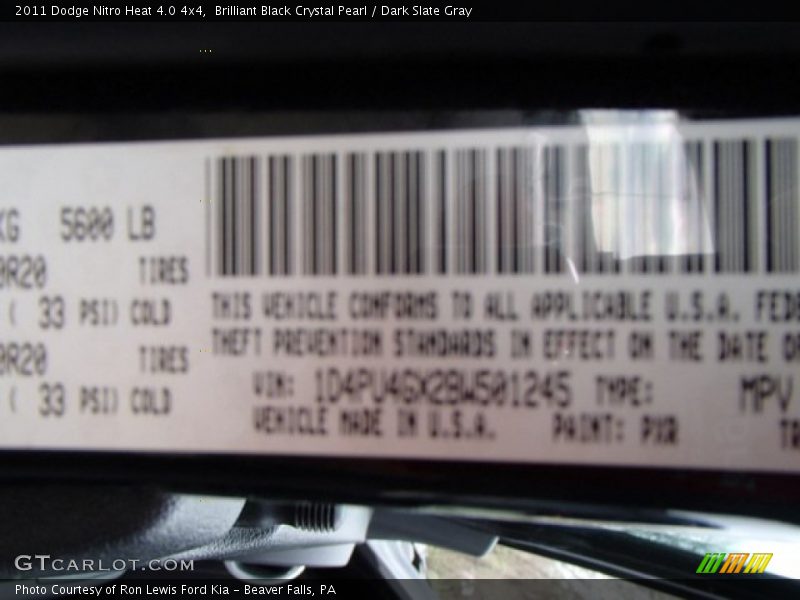 Brilliant Black Crystal Pearl / Dark Slate Gray 2011 Dodge Nitro Heat 4.0 4x4