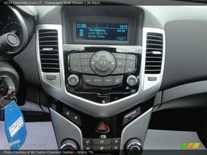 Champagne Silver Metallic / Jet Black 2013 Chevrolet Cruze LT
