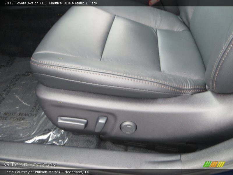 Nautical Blue Metallic / Black 2013 Toyota Avalon XLE