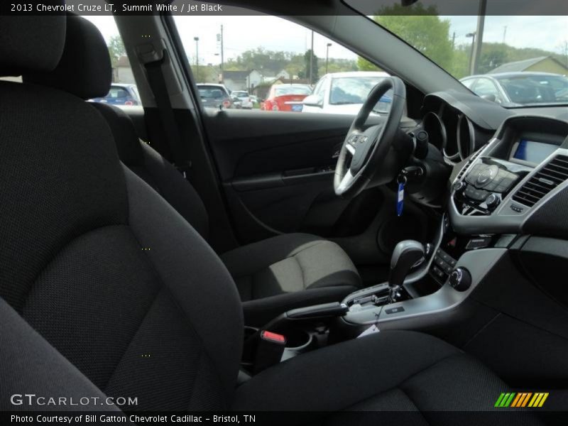 Summit White / Jet Black 2013 Chevrolet Cruze LT
