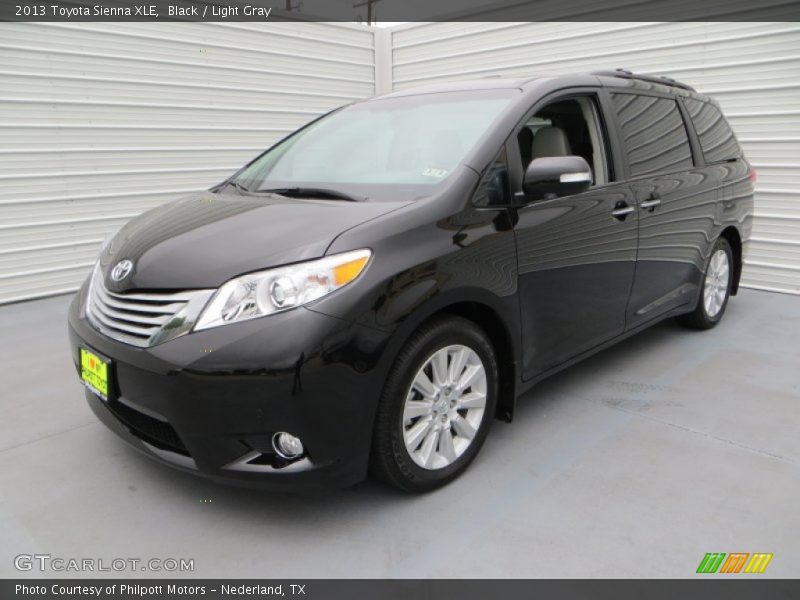Black / Light Gray 2013 Toyota Sienna XLE