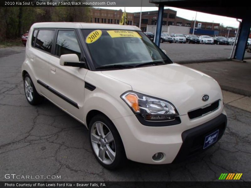 Dune Beige / Sand/Black Houndstooth Cloth 2010 Kia Soul !