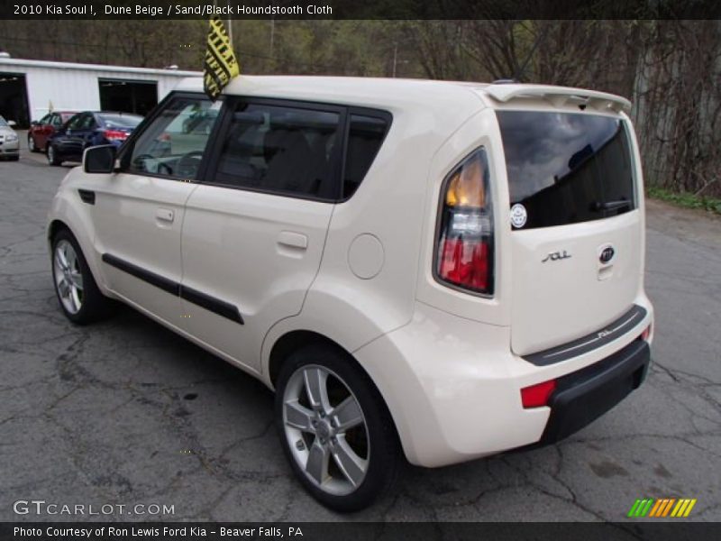 Dune Beige / Sand/Black Houndstooth Cloth 2010 Kia Soul !