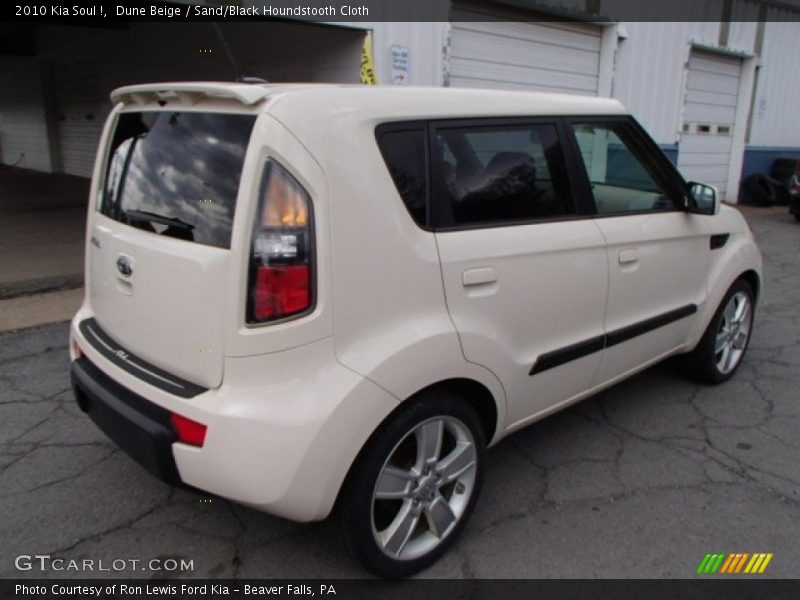 Dune Beige / Sand/Black Houndstooth Cloth 2010 Kia Soul !