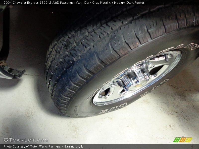 Dark Gray Metallic / Medium Dark Pewter 2004 Chevrolet Express 1500 LS AWD Passenger Van