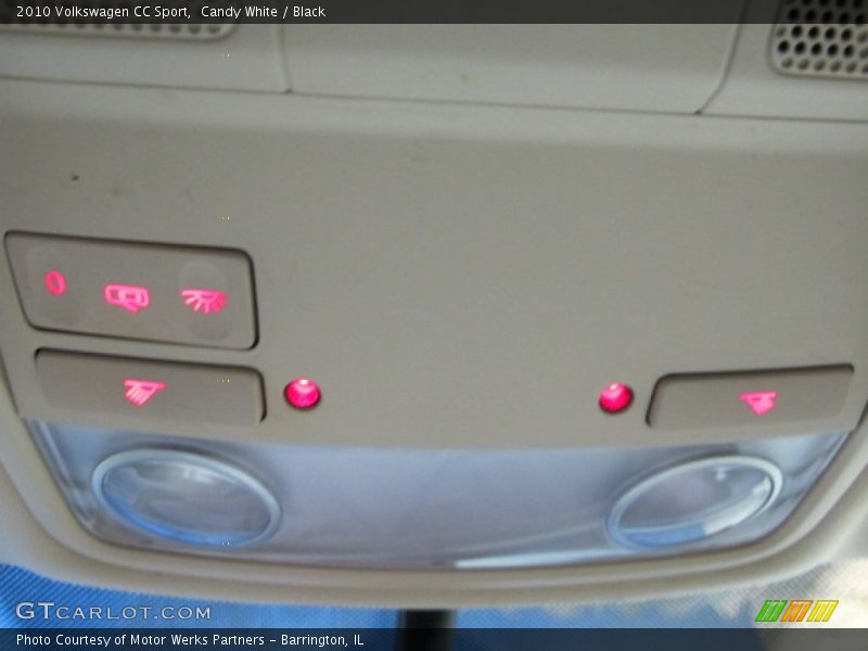 Candy White / Black 2010 Volkswagen CC Sport