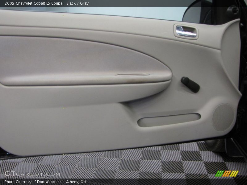 Black / Gray 2009 Chevrolet Cobalt LS Coupe