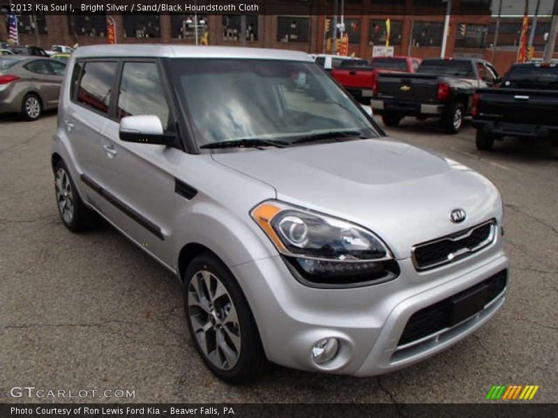 Front 3/4 View of 2013 Soul !