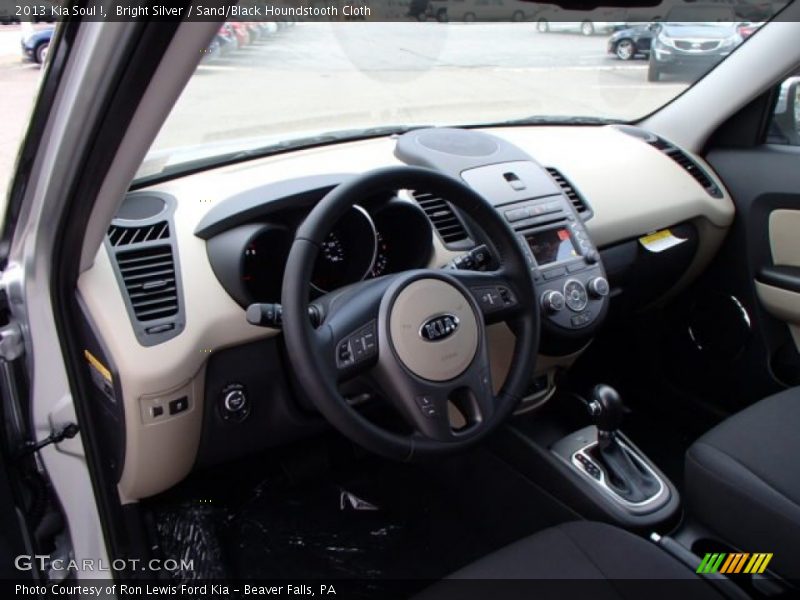 Dashboard of 2013 Soul !