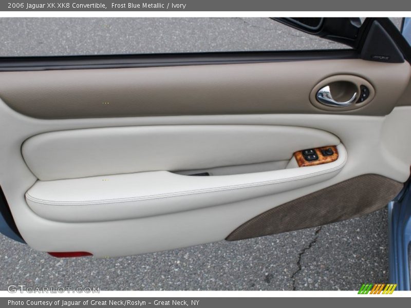 Door Panel of 2006 XK XK8 Convertible