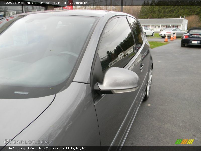 United Grey Metallic / Anthracite 2008 Volkswagen R32