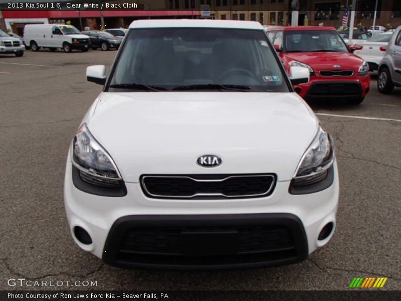 Clear White / Black Cloth 2013 Kia Soul 1.6